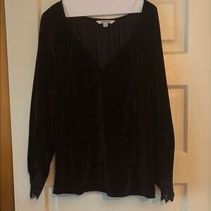 The Pioneer Woman Black Velvet Blouse